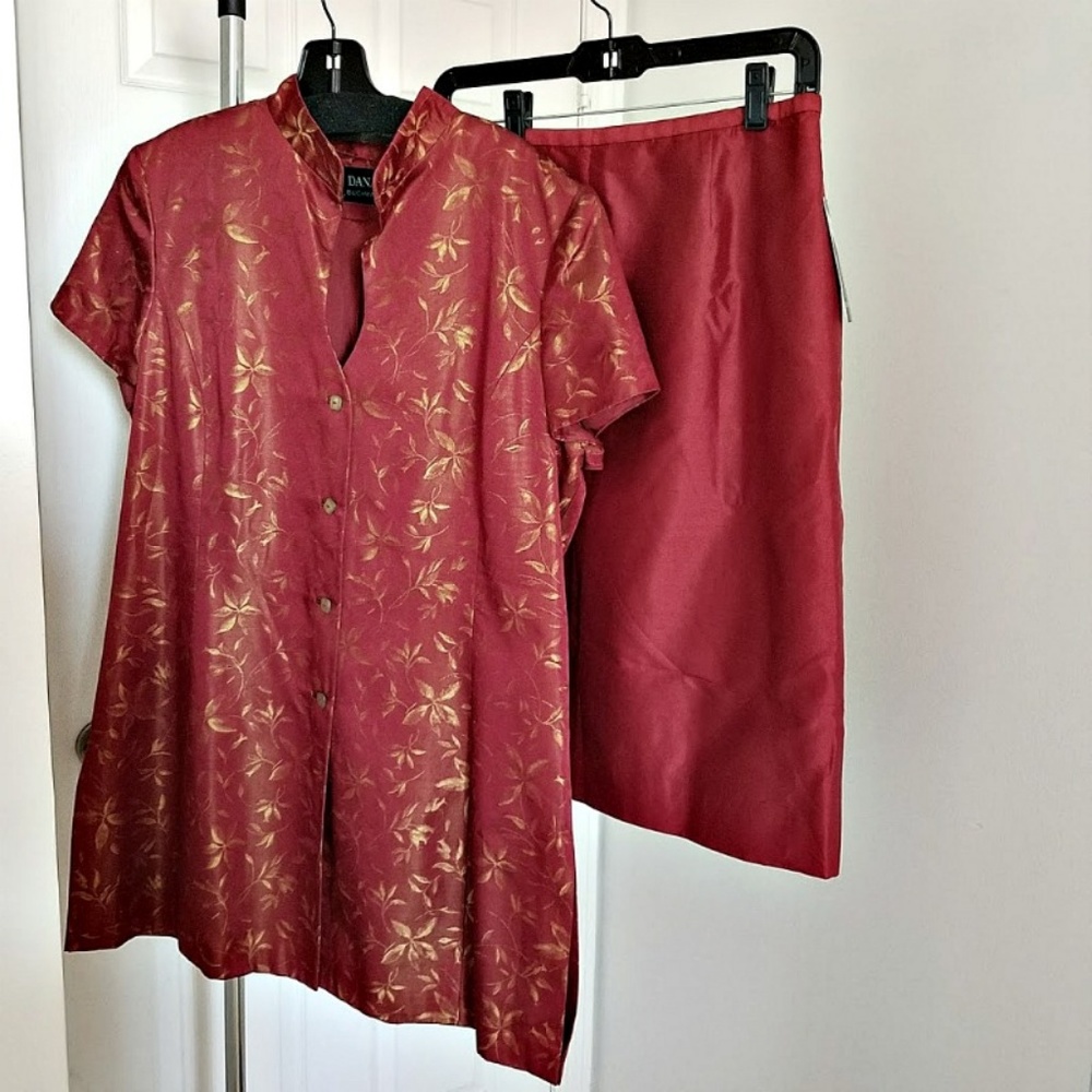 Dana Buchman Raw Silk Skirt Set Red Gold NWT $446